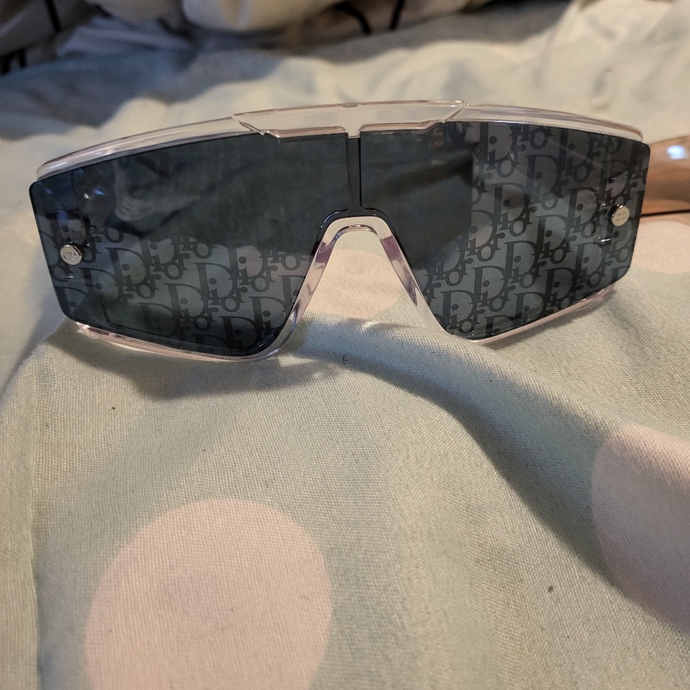 Diorxtreme MU mask sunglasses authentic